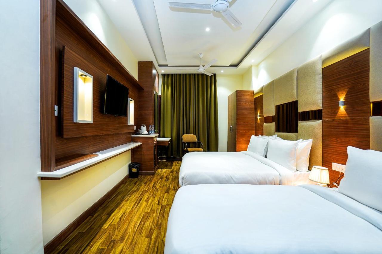 Hotel Aura Grand By Levelup Hotels Amritsar Exteriér fotografie