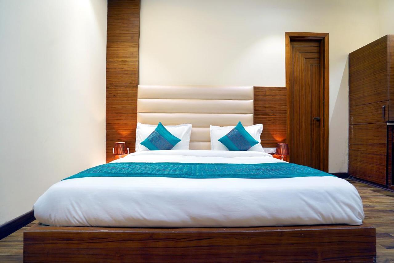Hotel Aura Grand By Levelup Hotels Amritsar Exteriér fotografie