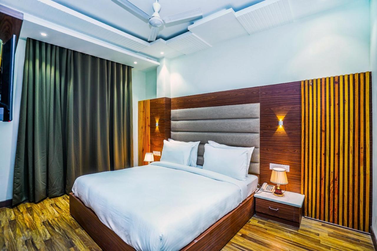 Hotel Aura Grand By Levelup Hotels Amritsar Exteriér fotografie