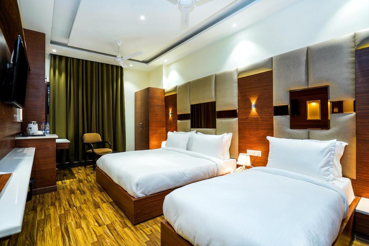 Hotel Aura Grand By Levelup Hotels Amritsar Exteriér fotografie