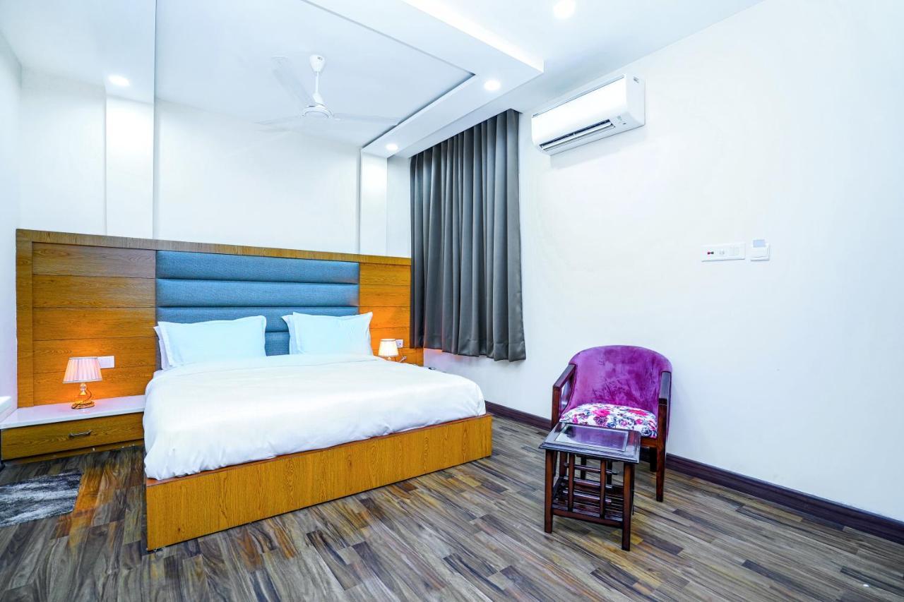 Hotel Aura Grand By Levelup Hotels Amritsar Exteriér fotografie
