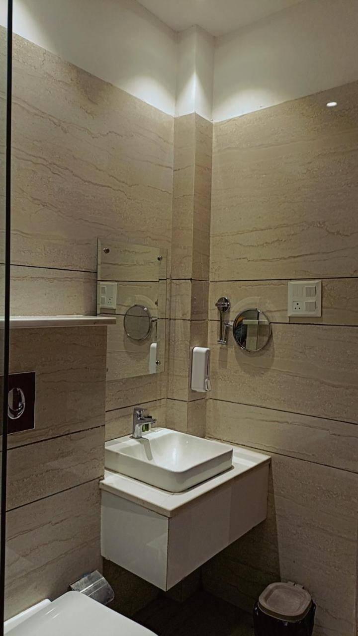 Hotel Aura Grand By Levelup Hotels Amritsar Exteriér fotografie