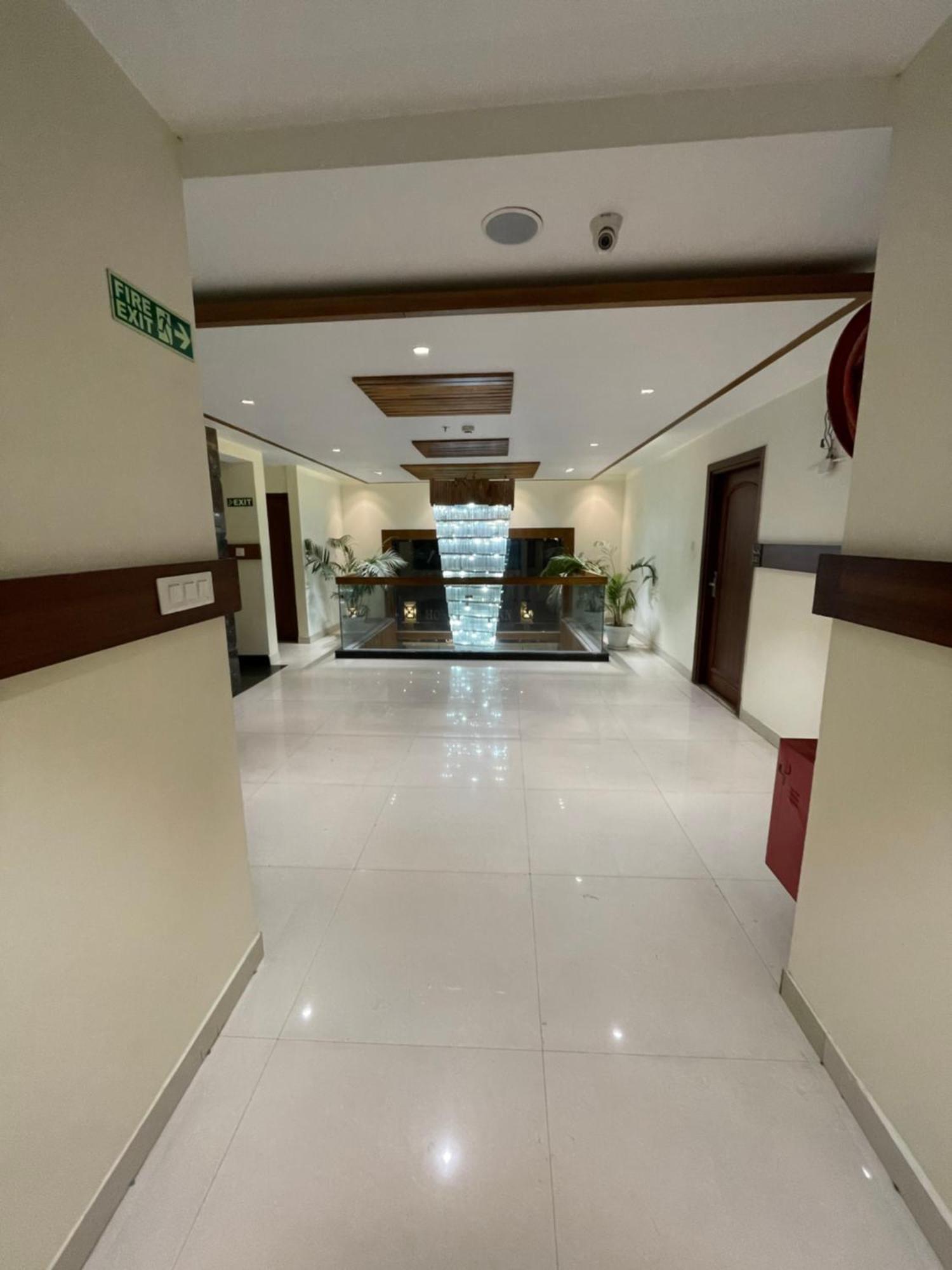 Hotel Aura Grand By Levelup Hotels Amritsar Exteriér fotografie